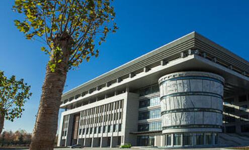 河南科技类专业学校